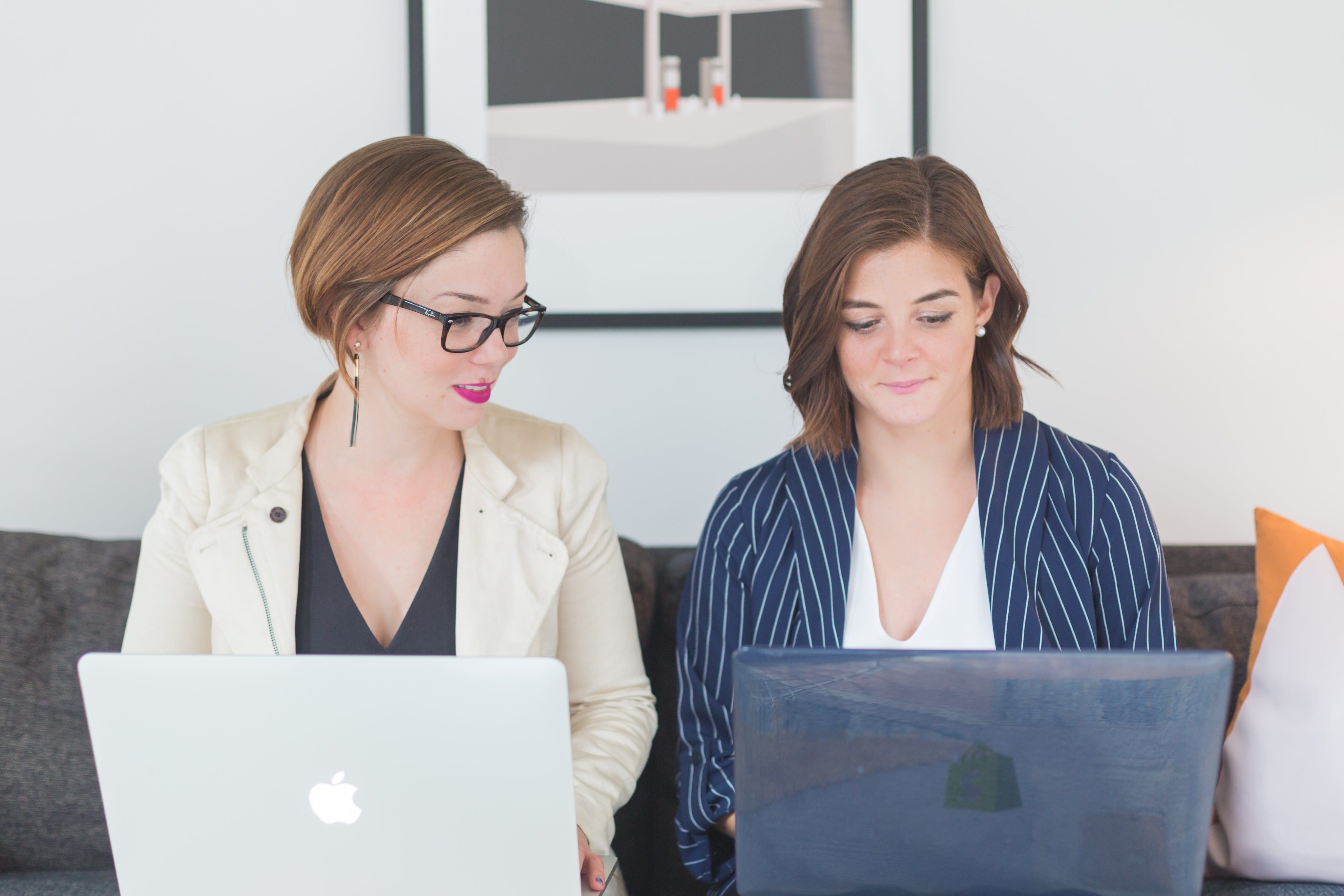 Dropshipping 2.0: The New Model for Design Industry E-commerce
