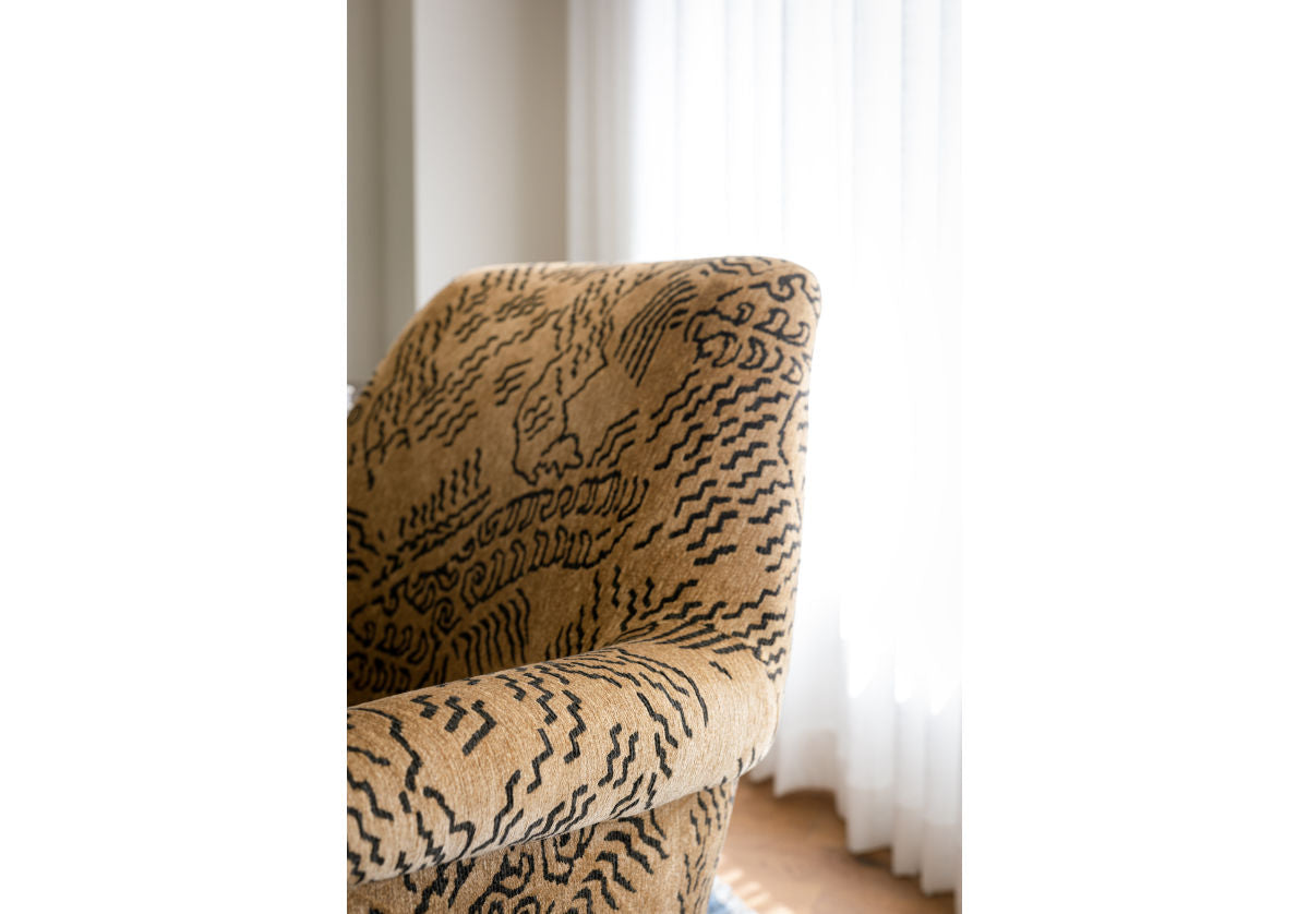 FREDDIE LOUNGE CHAIR