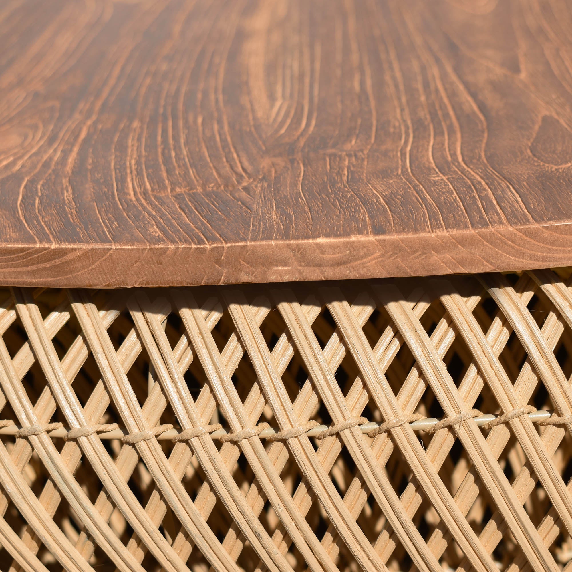 D-Bodhi Wave Side Table
