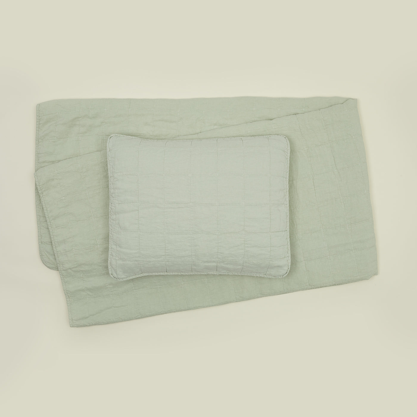 SIMPLE LINEN QUILT - SAGE