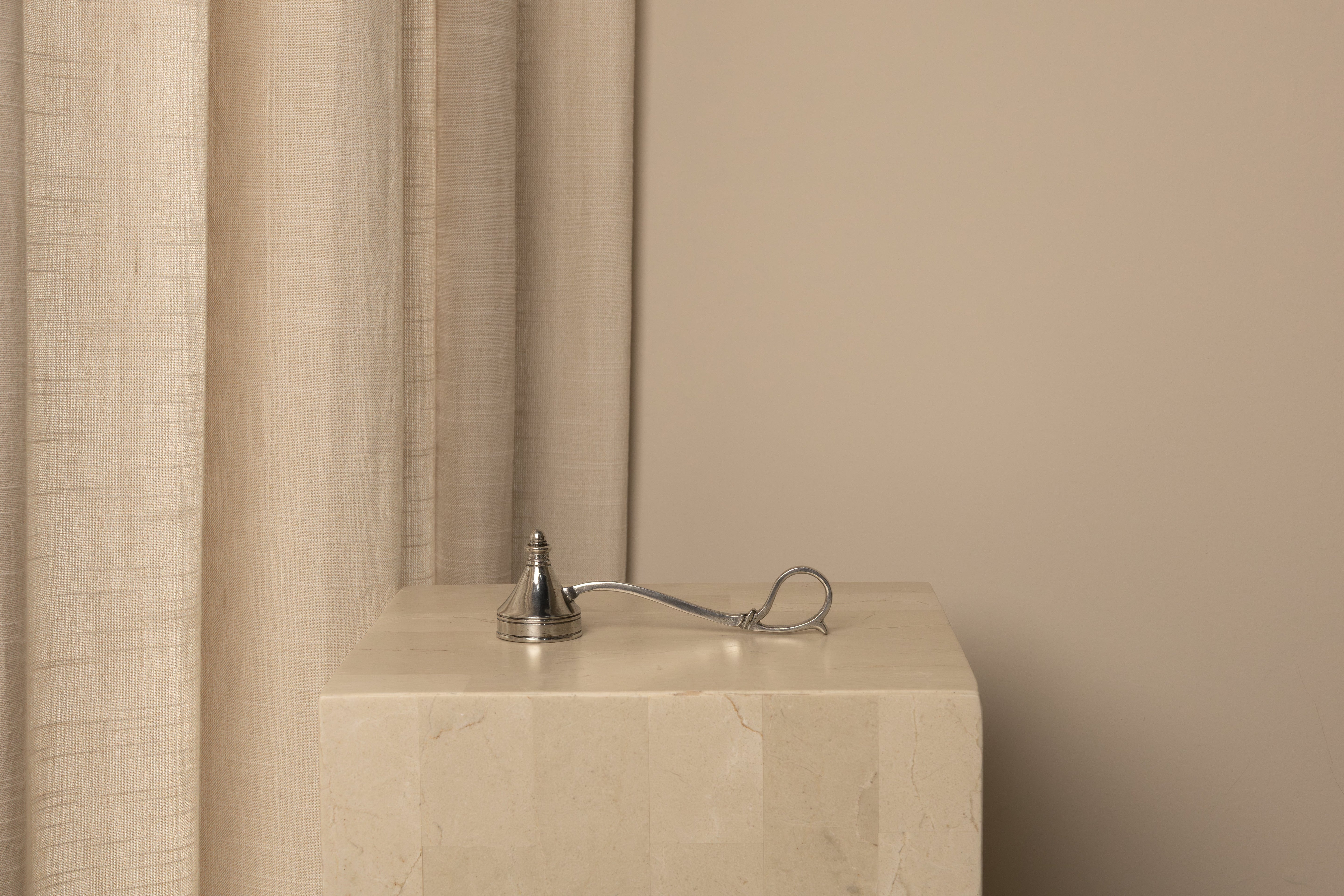 Arte Italica & Crown Linen Designs - Lucia Snuffer