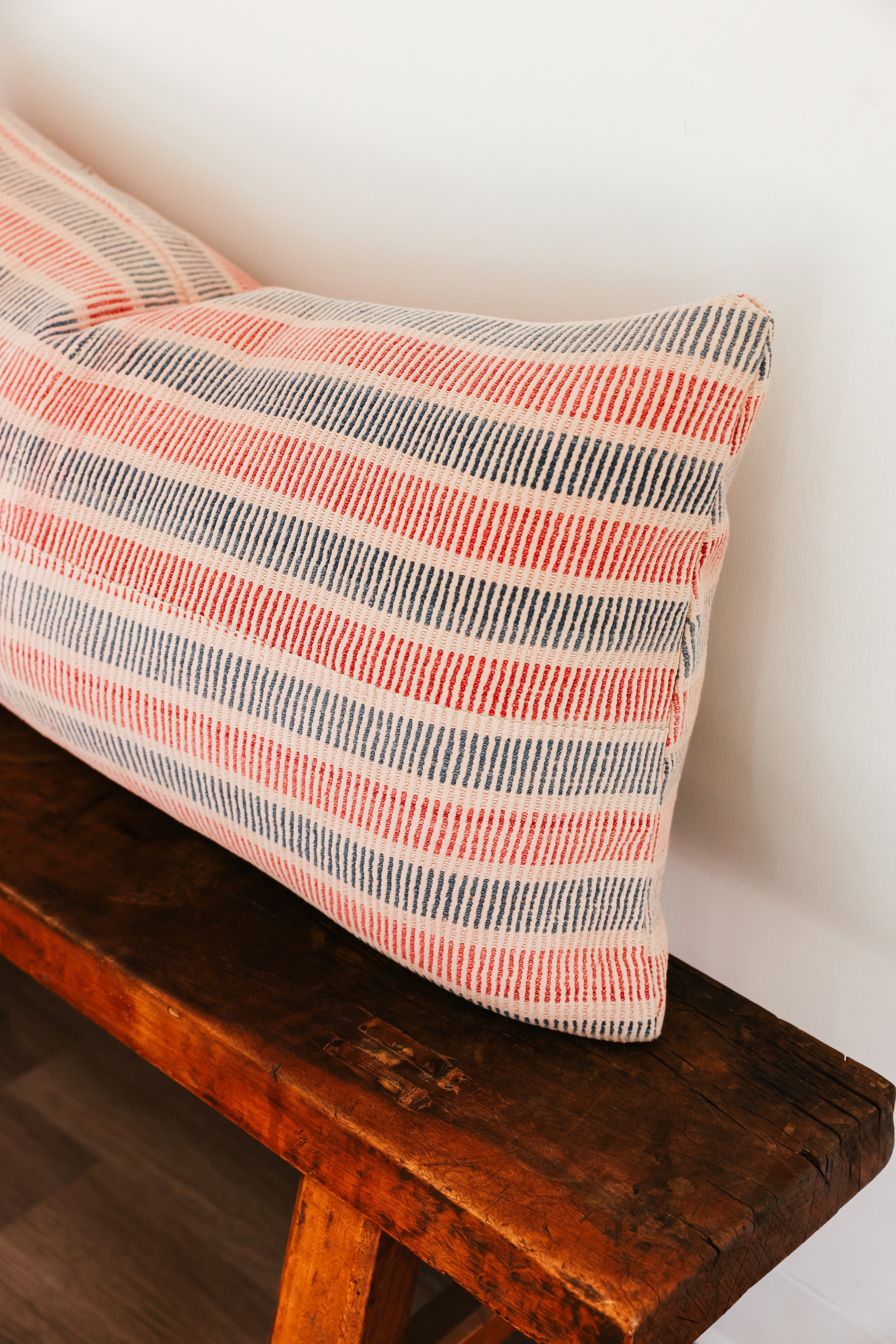 Nia 17X32 Lumbar Pillow
