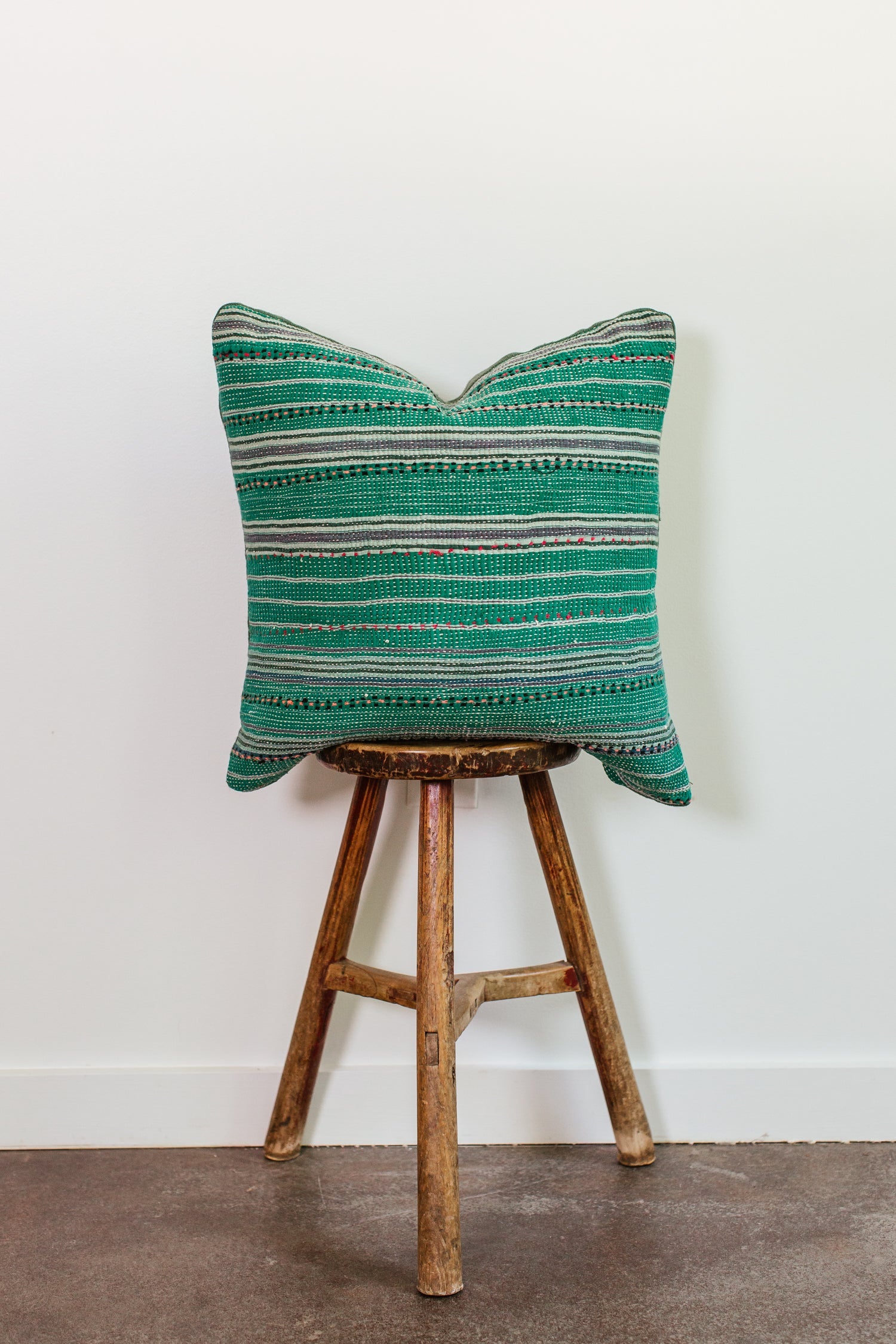 Elowen 22x22 Pillow 2