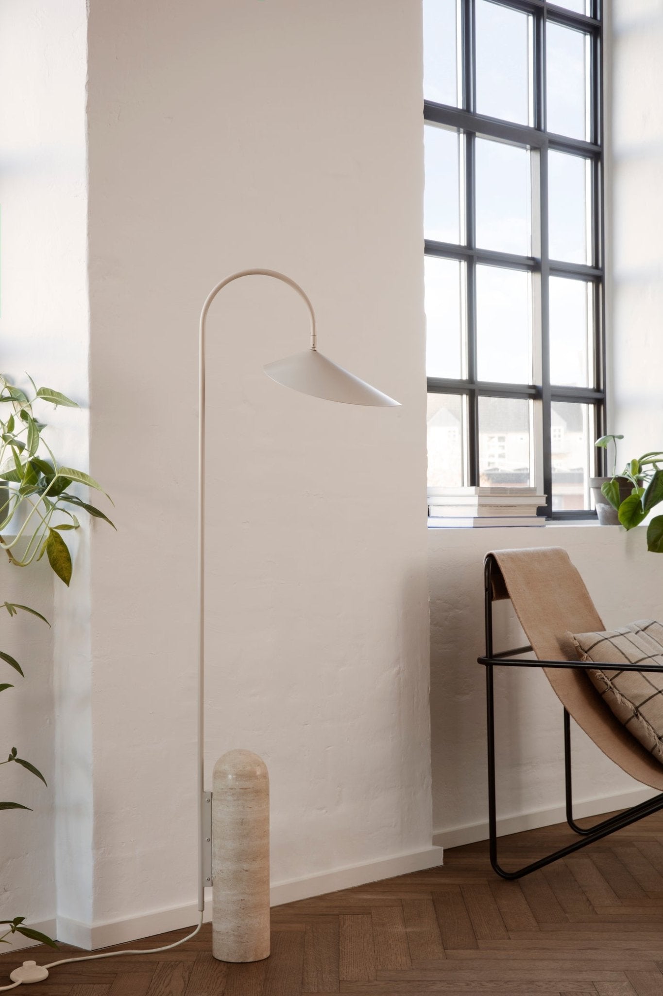 Arum Floor Lamp