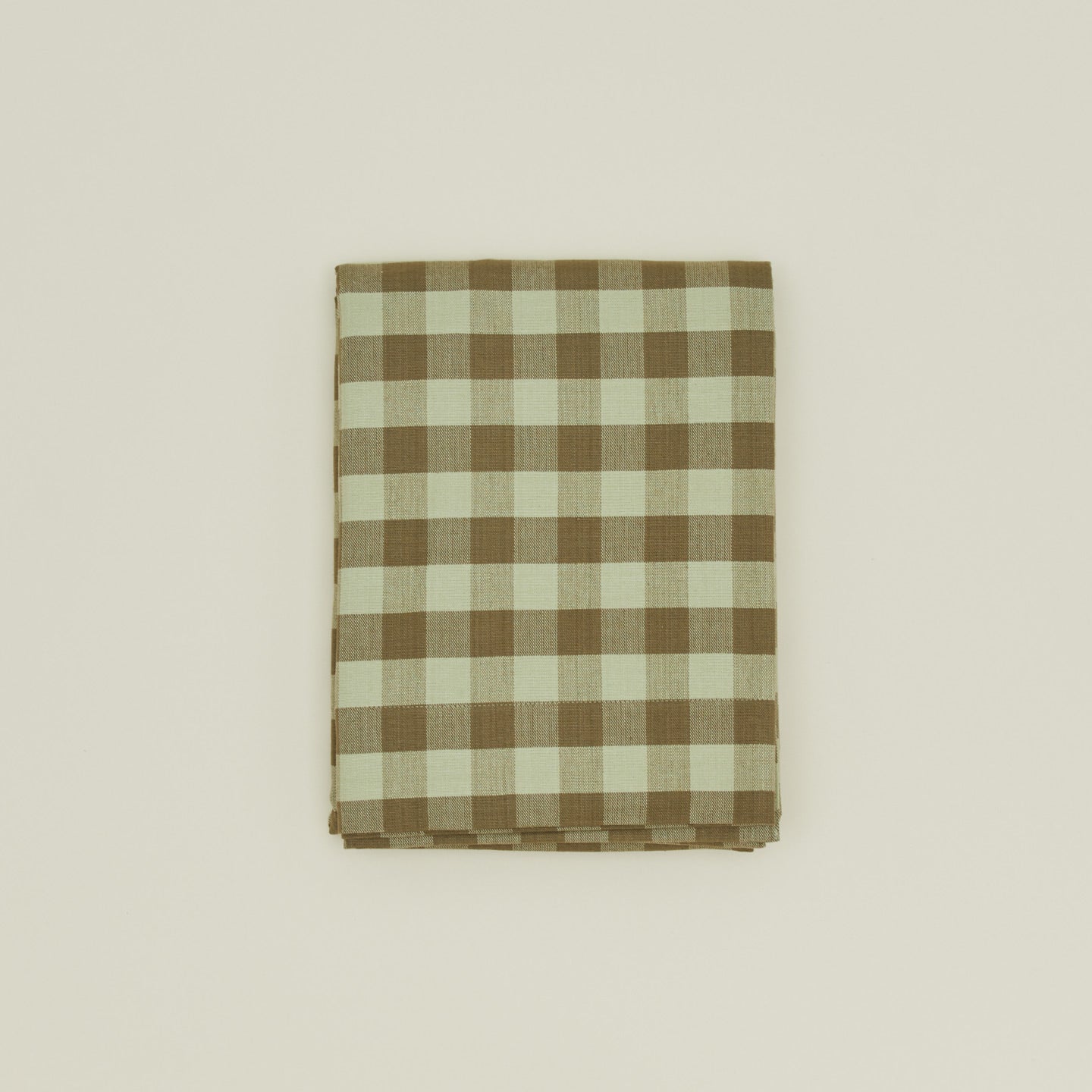 ESSENTIAL GINGHAM SHOWER CURTAIN