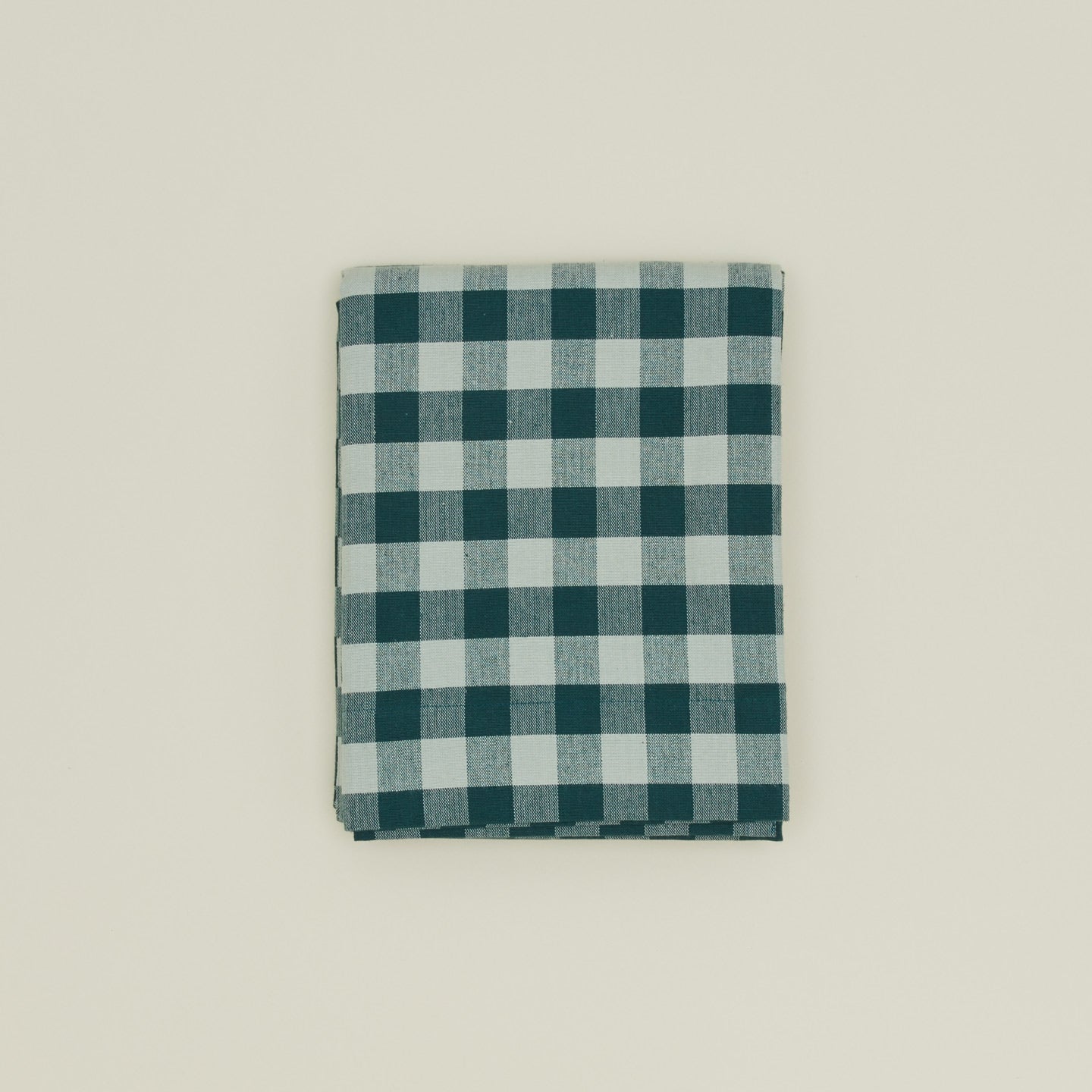 ESSENTIAL GINGHAM SHOWER CURTAIN