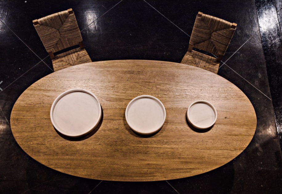 16" Round Tray, White Stone