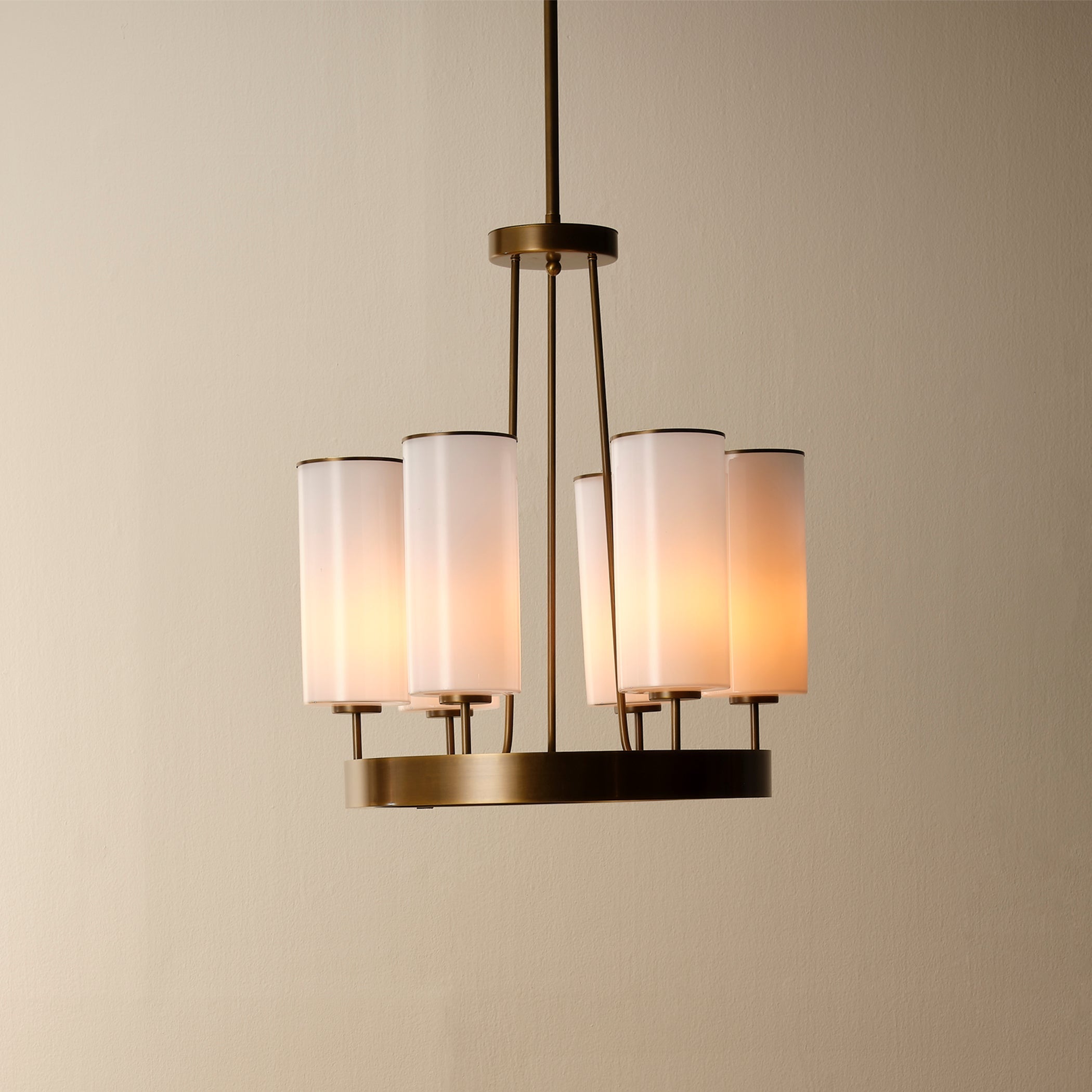 Kingdom Chandelier AB
