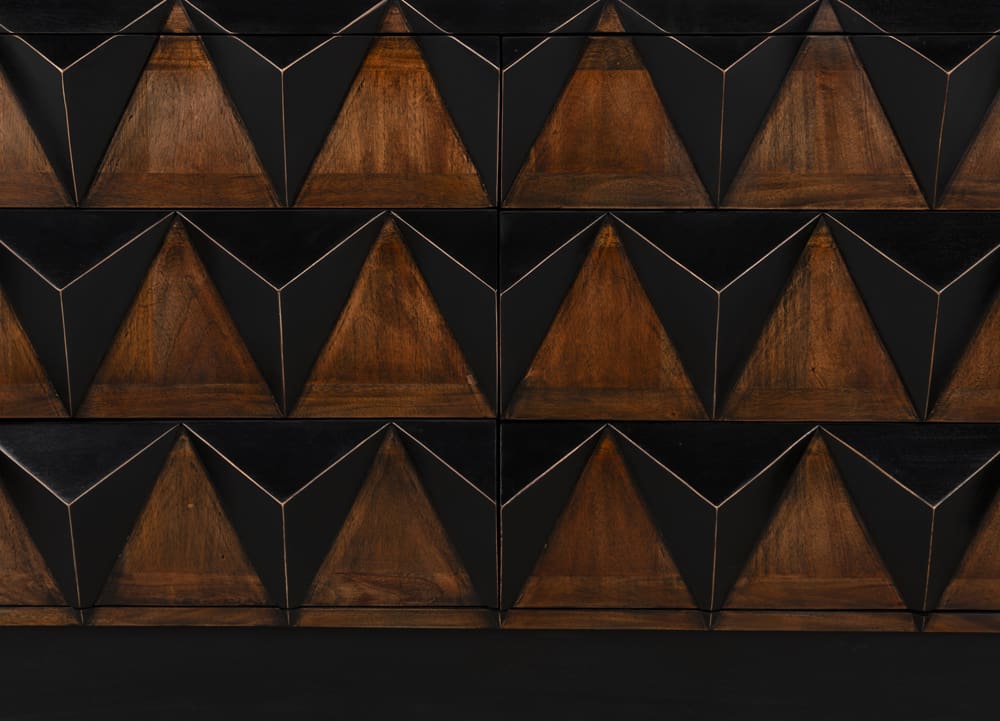 Nigel Chest, Two Tone