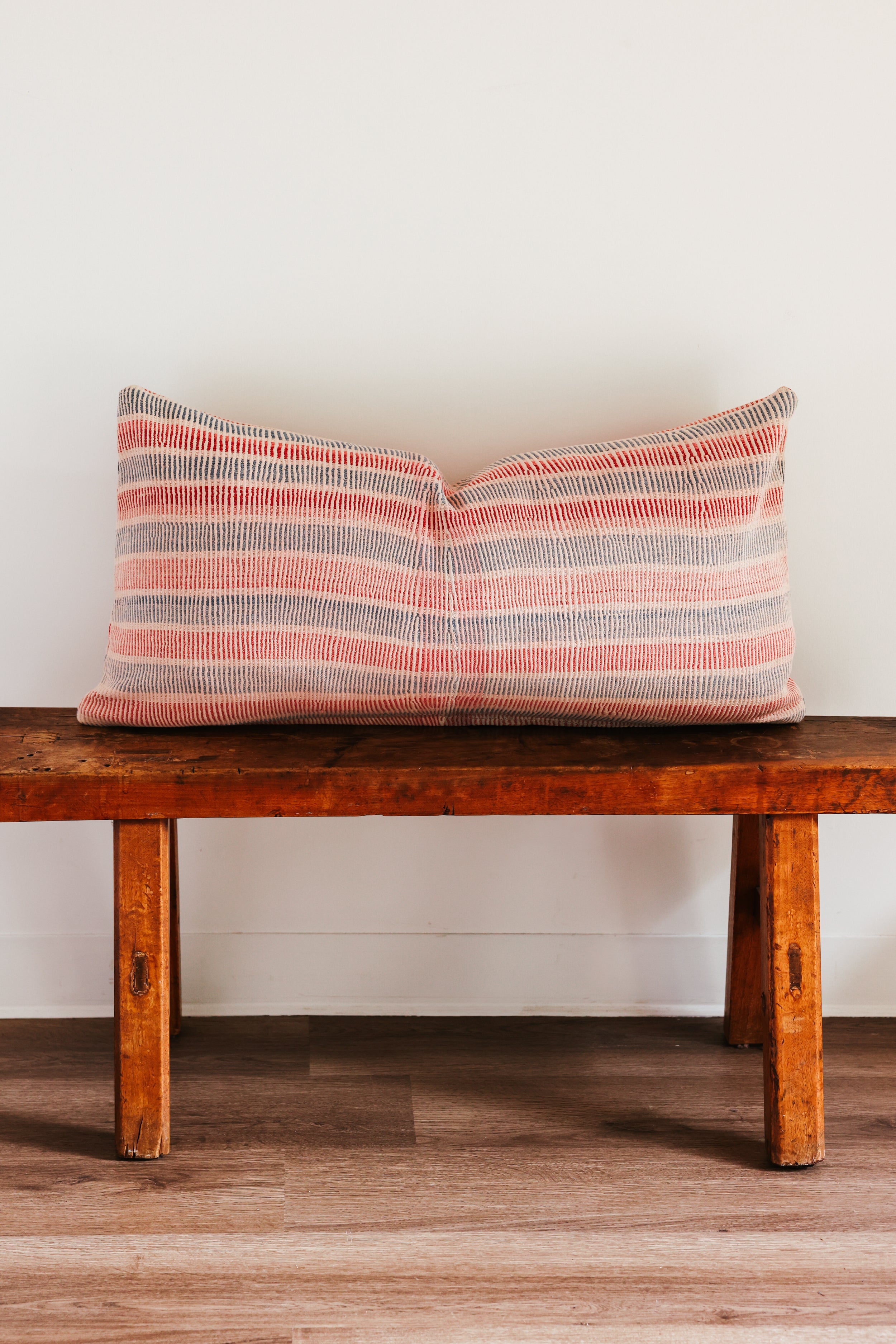Nia 17X32 Lumbar Pillow