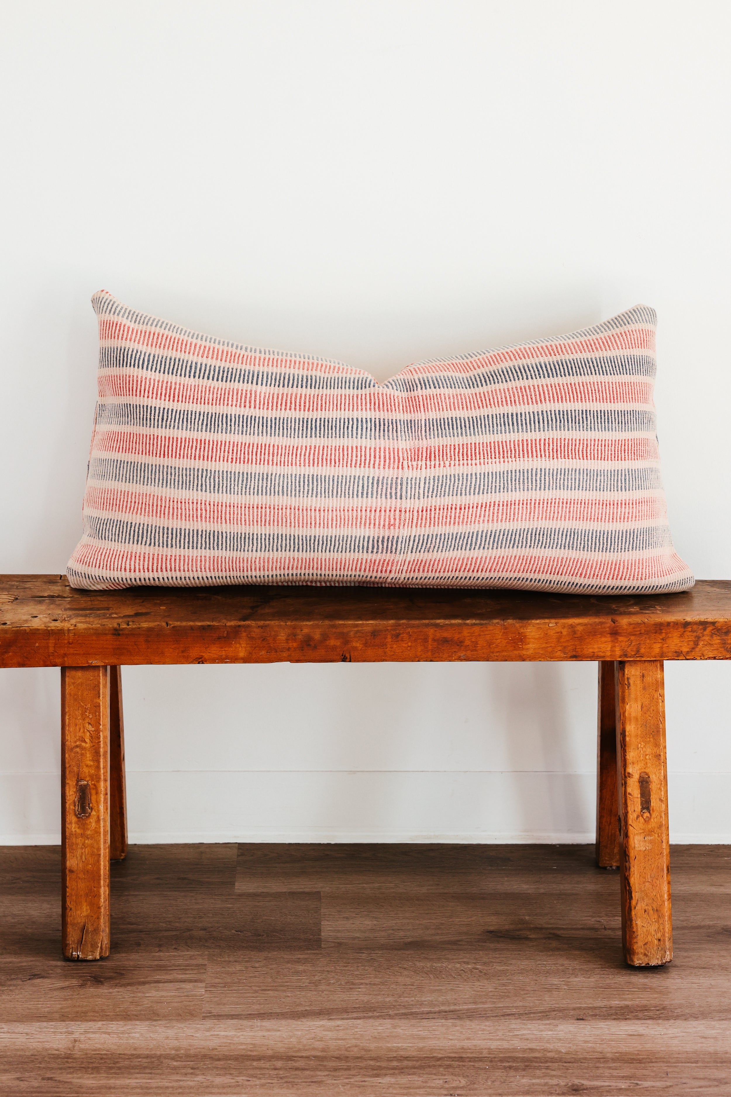 Nia 17X32 Lumbar Pillow